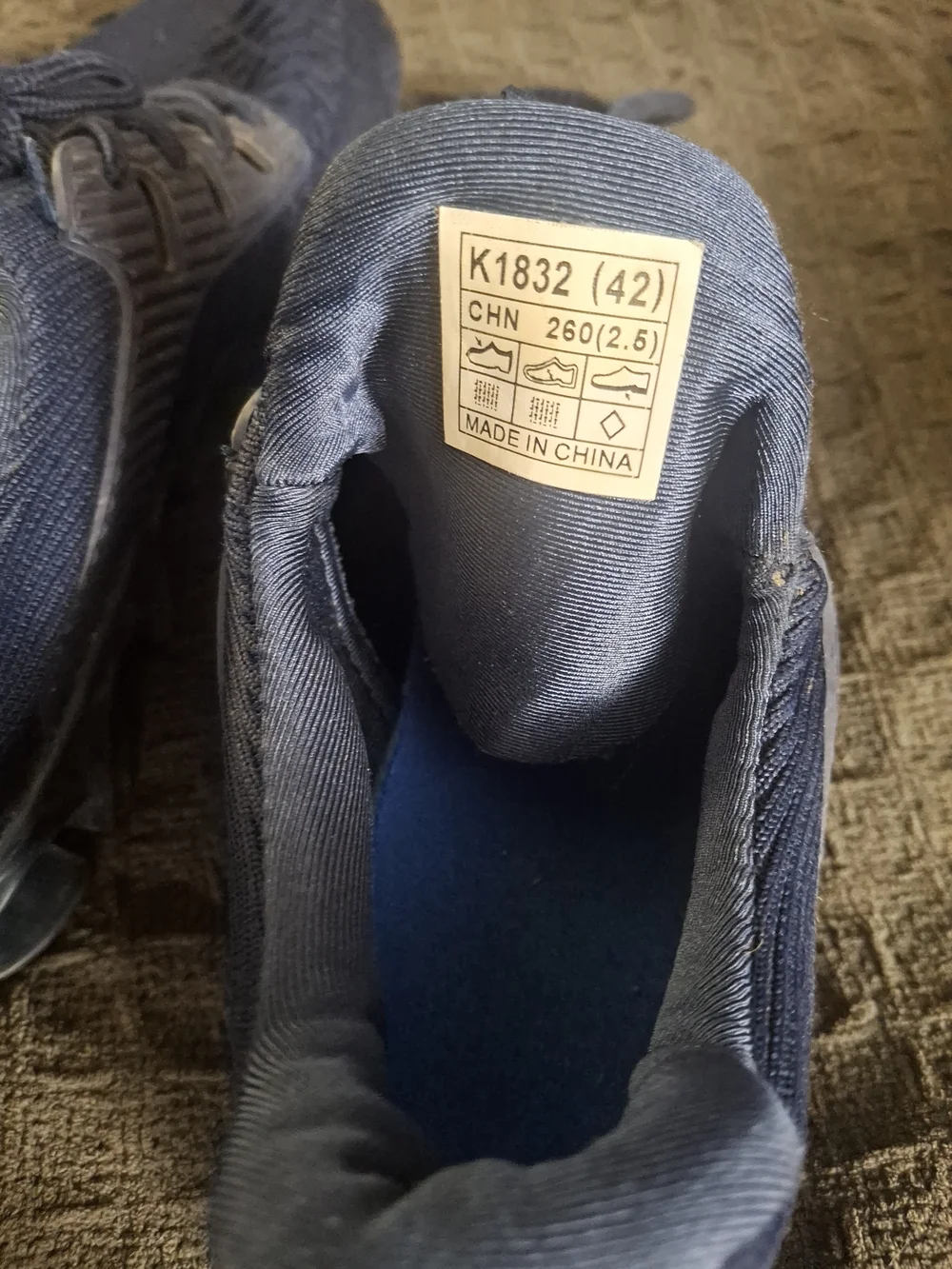 Men's Navy Knit Athletic Sneakers - Lightweight Comfort